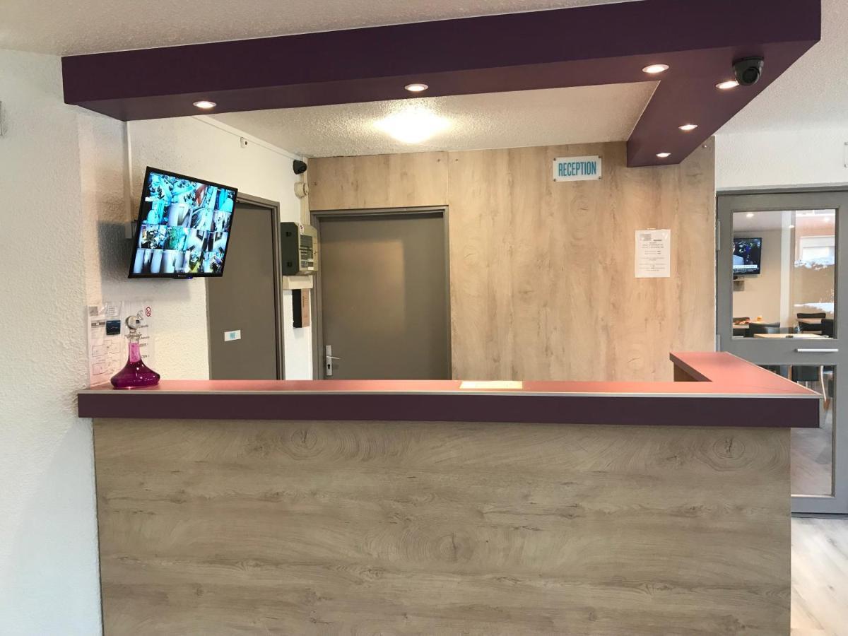 Hotel Du Stade Ex Kyriad Direct Lille Est Stade Pierre Mauroy Villeneuve-d'Ascq Bagian luar foto
