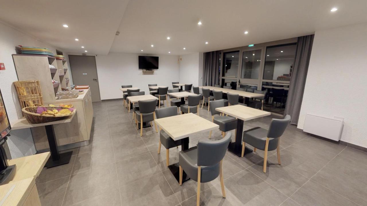 Hotel Du Stade Ex Kyriad Direct Lille Est Stade Pierre Mauroy Villeneuve-d'Ascq Bagian luar foto